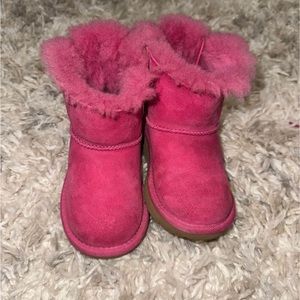 Toddler uggs 8c